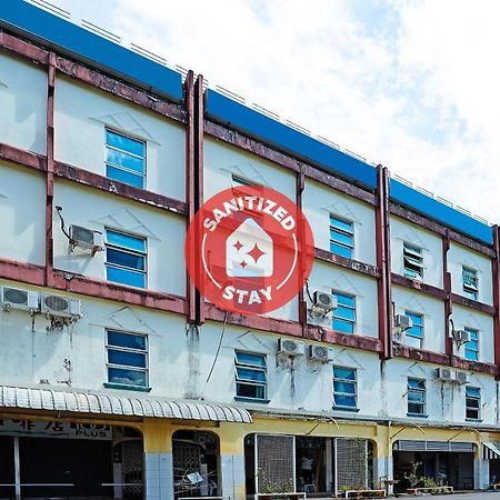 古晋 立文之家旅馆酒店 外观 照片